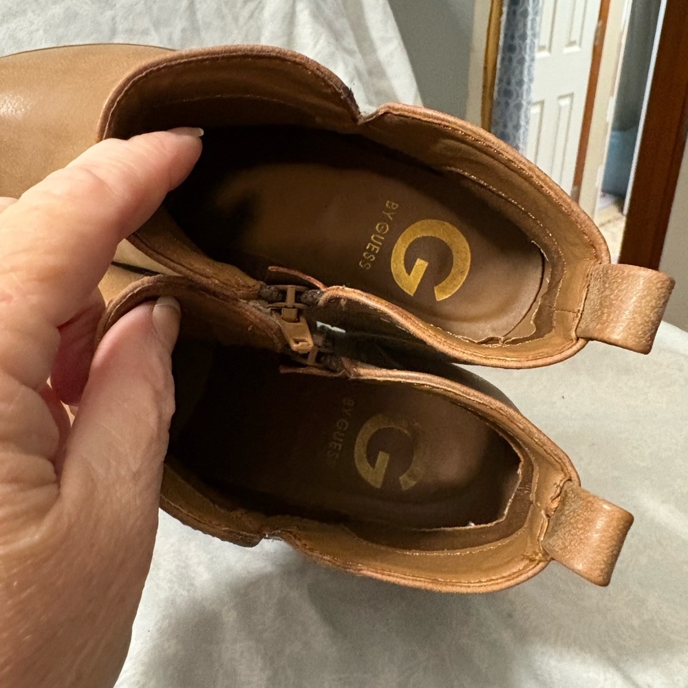 G by Guess ankle boots, tan, size 6 1/2 - Picture 4 of 5